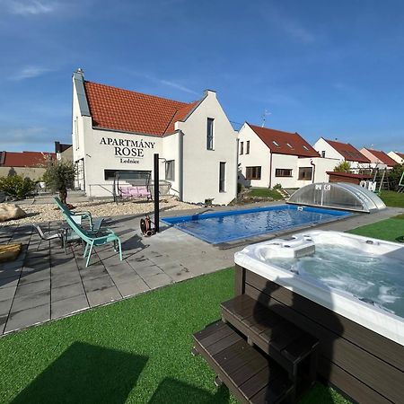 Apartmány ROSE Lednice Exterior foto