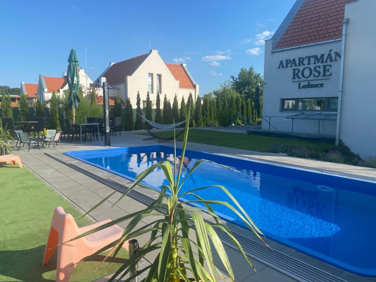 Apartmány ROSE Lednice Exterior foto
