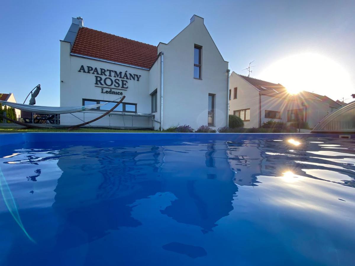Apartmány ROSE Lednice Exterior foto