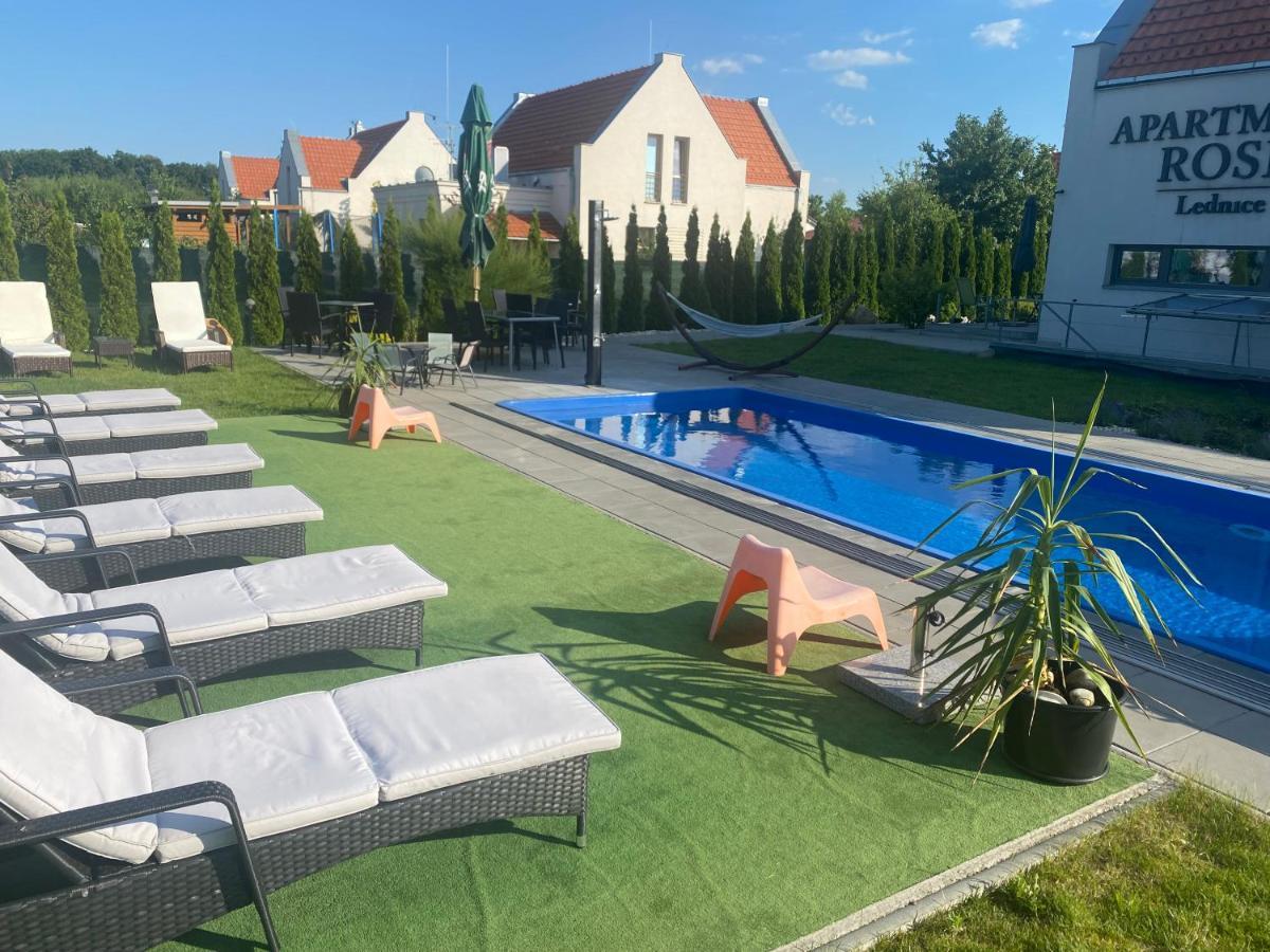 Apartmány ROSE Lednice Exterior foto