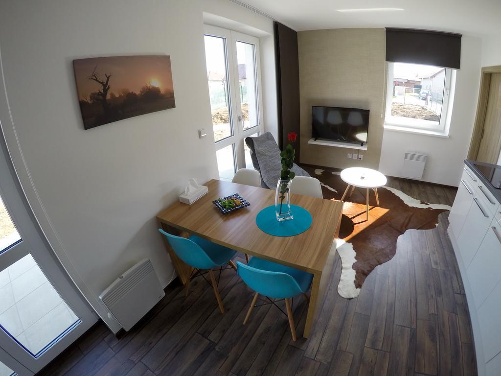 Apartmány ROSE Lednice Exterior foto